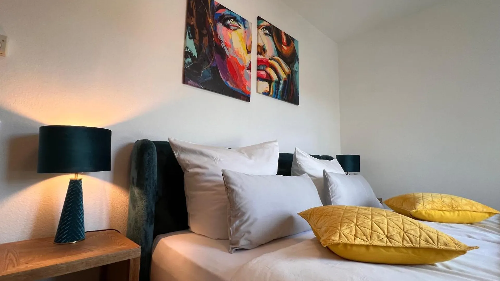 Modernes Apartment Mit Balkon Und Parkplatz Zentrum Hannover Germany